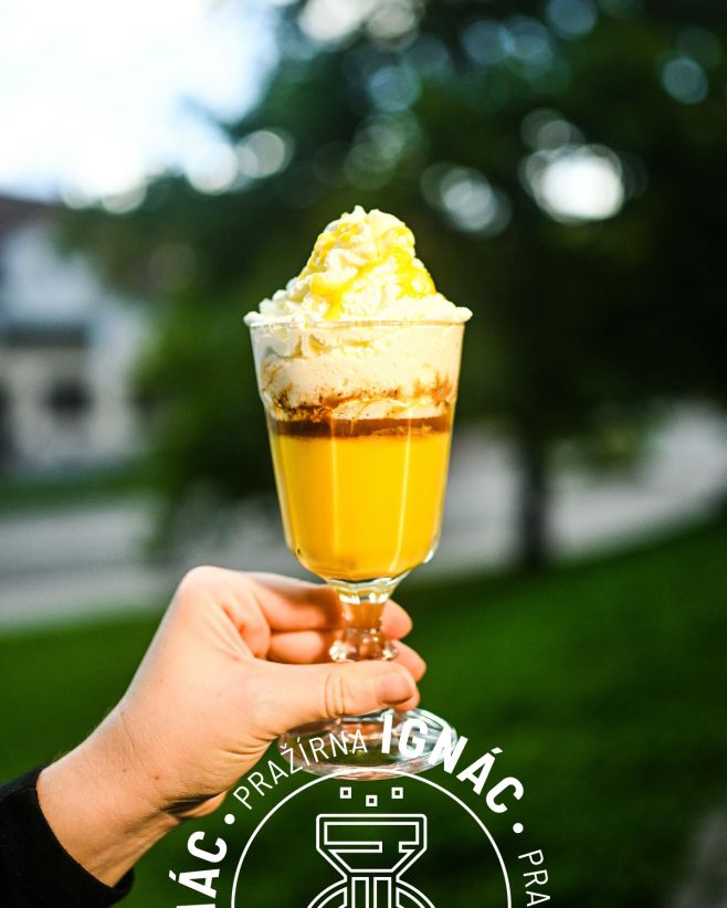 Říká se, že Bombardino vzniklo v 70. letech v lyžařských střediscích severní Itálie, když promrzlý lyžař dostal geniální...