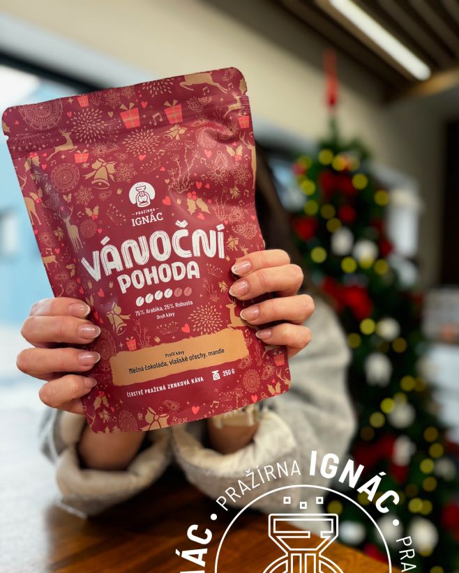 🎄☕ Vánoční pohoda je zpět! ☕🎄 Taky už se nemůžete dočkat toho, až se zachumláte do měkoučké deky, pustíte si oblíbenou...